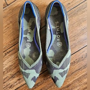 Rothy's Camouflage Women's‎ Pointed Flats 6.5
